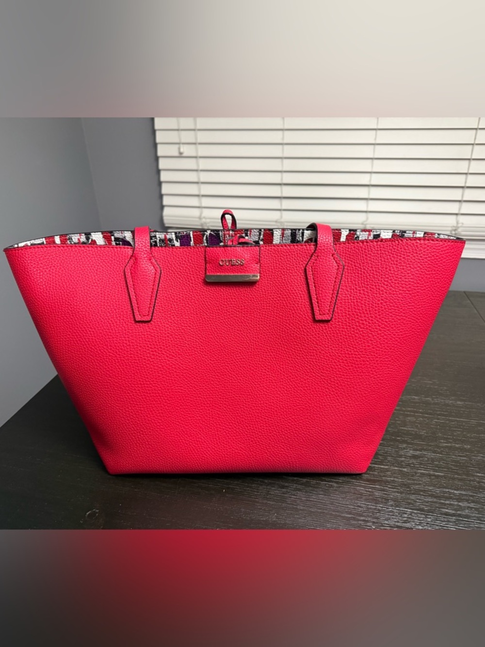 GUESS large tote bag- reversible two piece set